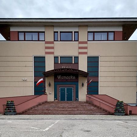 Nocowanie Restauracja Wenecka Hotel Klobuck Екстериор снимка